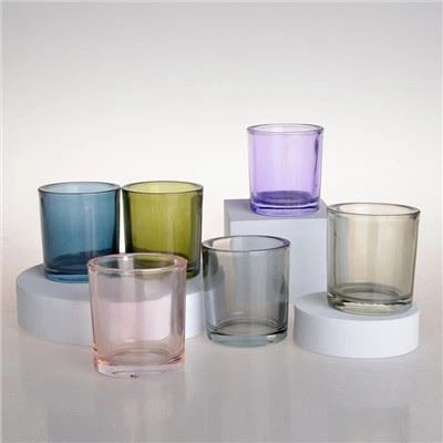 Moderni svijećnjak za uređenje doma