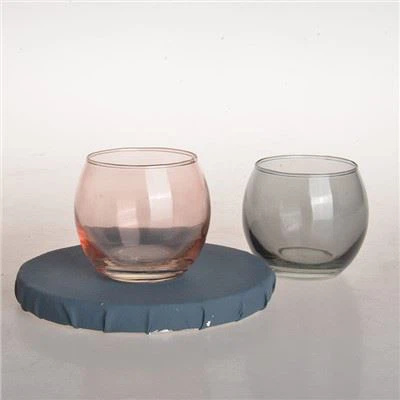 Šareni držači za svijećnjake