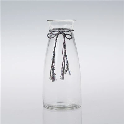 Cilindrične prozirne vaze za vjenčanje